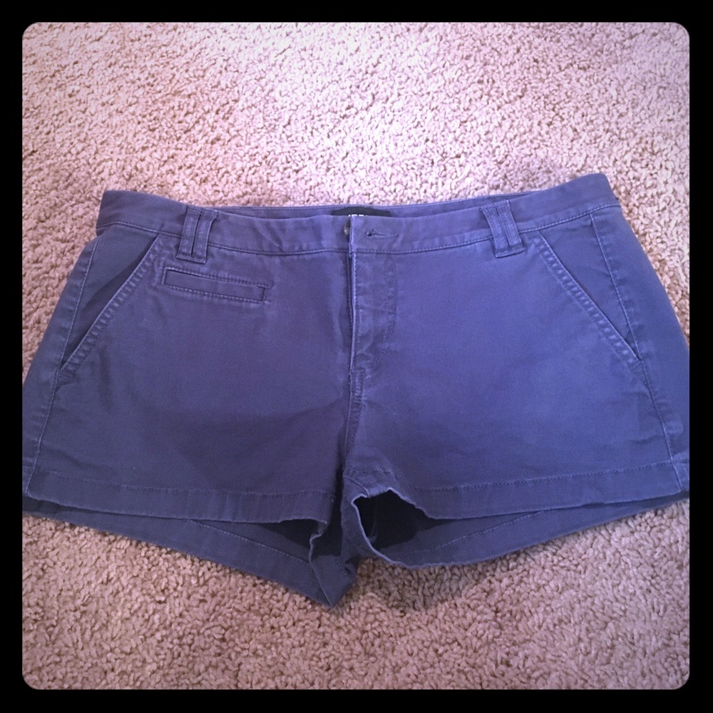 GUC: Express Shorts. Size 4. Navy Blue.